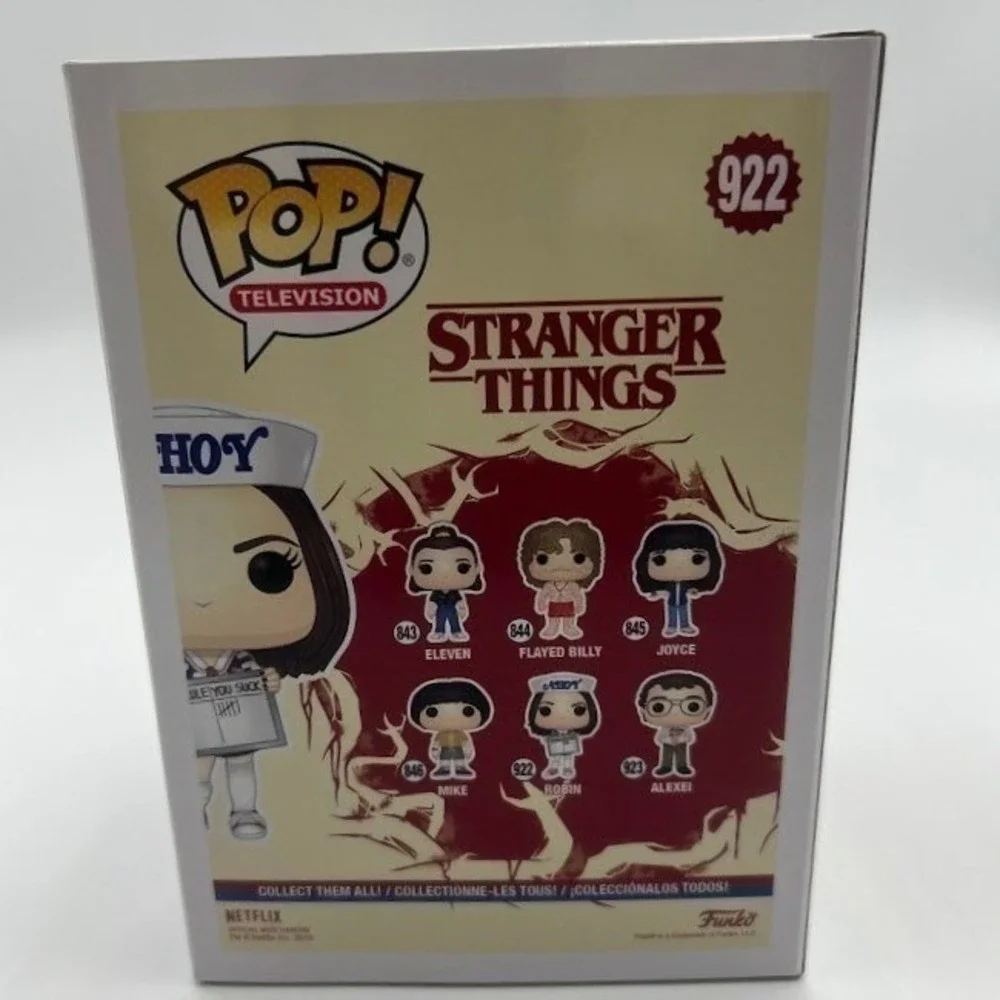 Funko Pop Stranger Things Robin 922 Vinyl Figure Sailor Outfit AHOY New - Picture 4 of 7